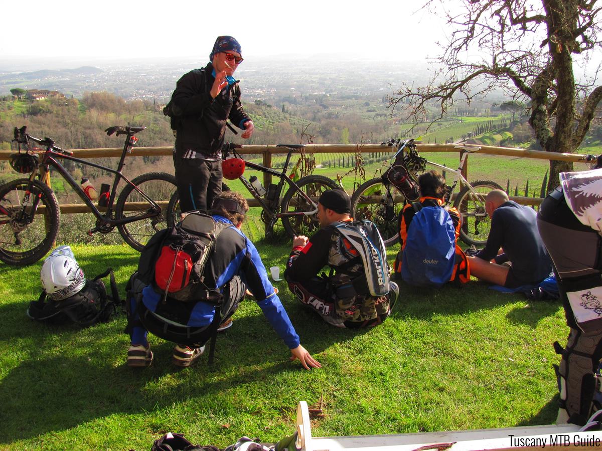 Full day experience on a mountain bike tour in Tuscany