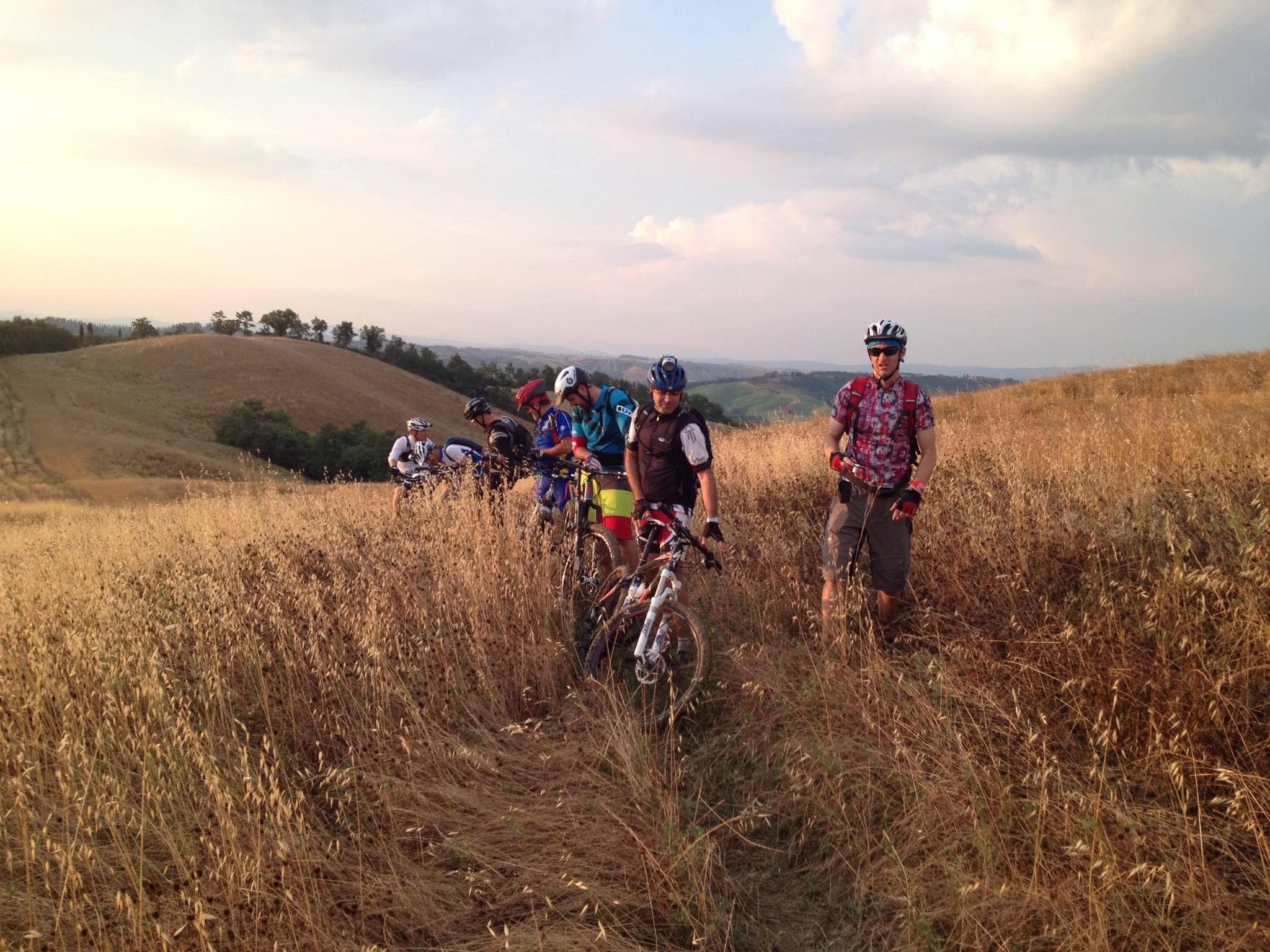 Siena advanced mountain bike tour